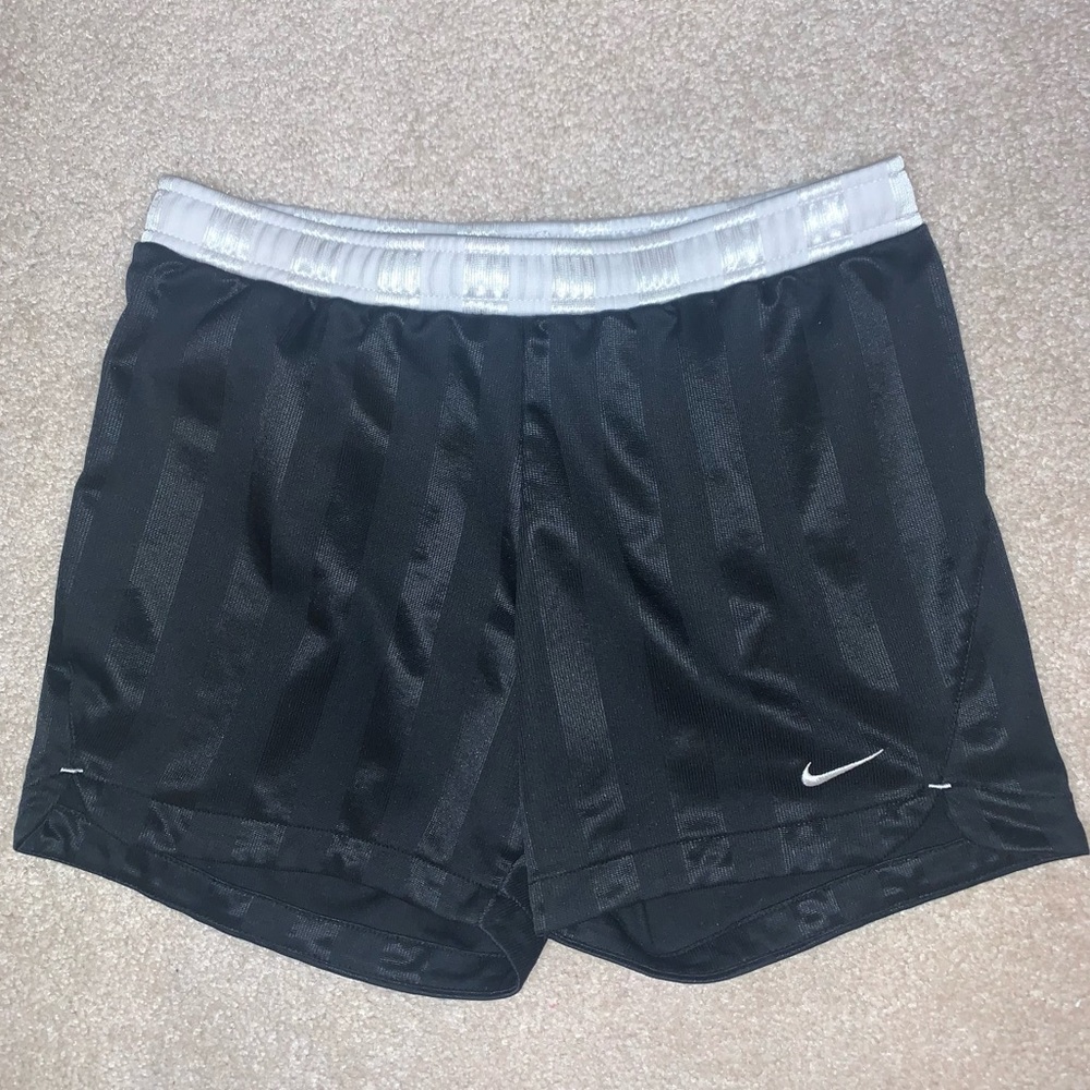 3/$12 💜 Nike Shorts